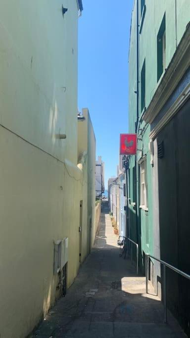 Lovely 4 Bedroom Home, Stones Throw From The Beach Brighton Eksteriør bilde